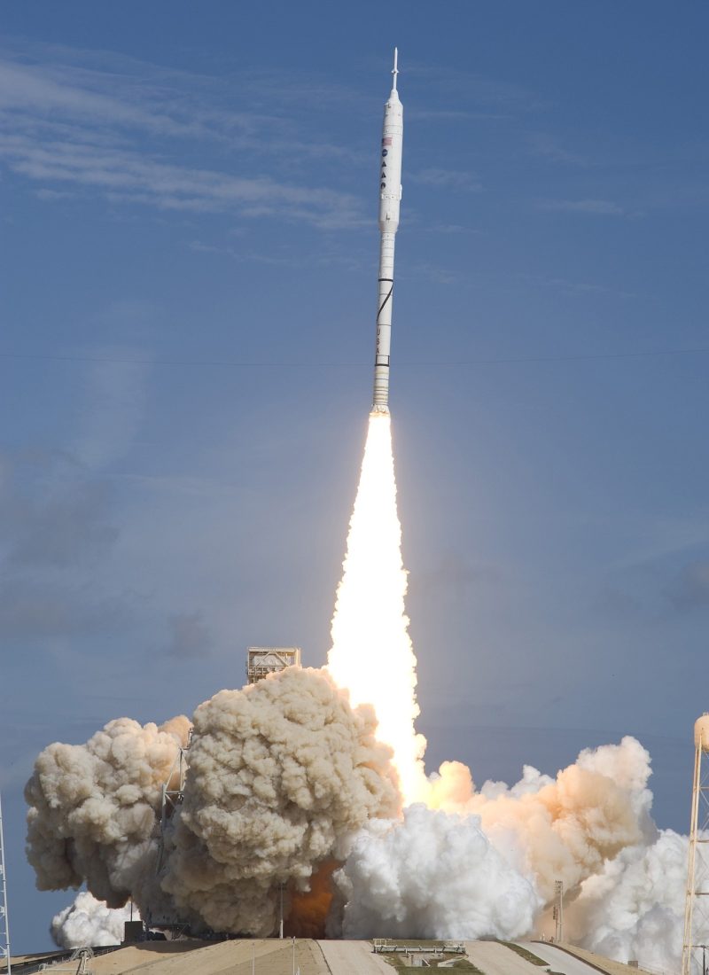 rocket-launch-60622_1920